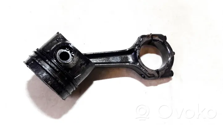 Renault Megane I Piston avec bielle 