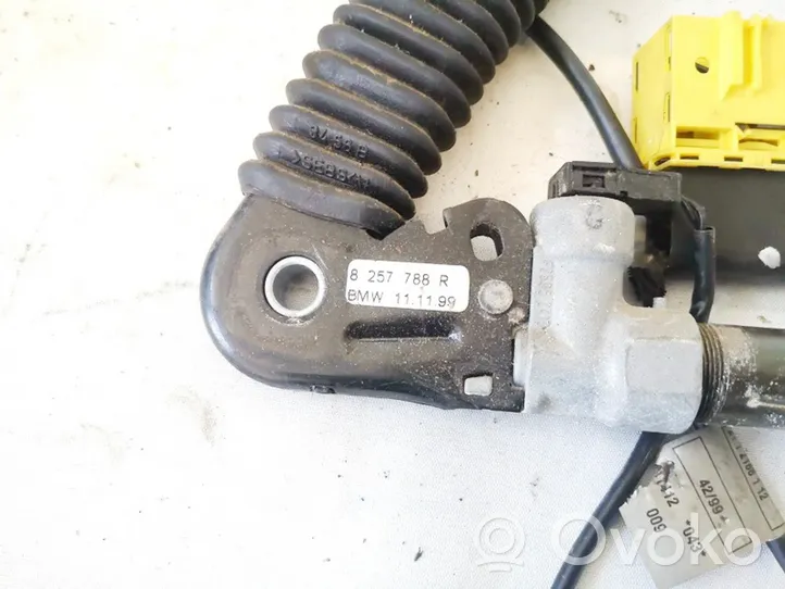 BMW 3 E46 Boucle de ceinture de sécurité avant 8257788r