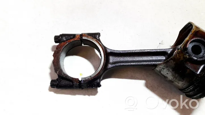 Volvo S70  V70  V70 XC Piston with connecting rod 