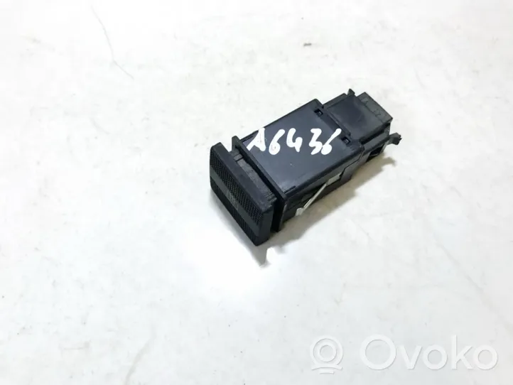 Volkswagen Golf III Przycisk / Przełącznik ogrzewania szyby przedniej / czołowej 1h0959621b