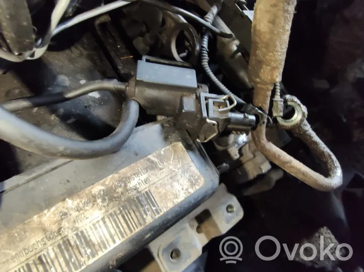 Volkswagen Golf IV Solenoidinis vožtuvas 037906283A