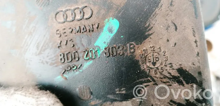 Audi A4 S4 B5 8D Aktiivihiilisuodattimen polttoainehöyrysäiliö 8D0201803B