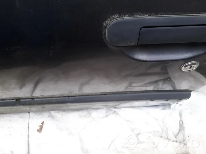 Nissan Primera Listwa drzwi 