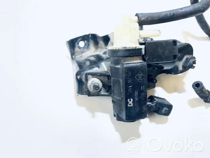 Renault Megane III Solenoidinis vožtuvas 8200790180