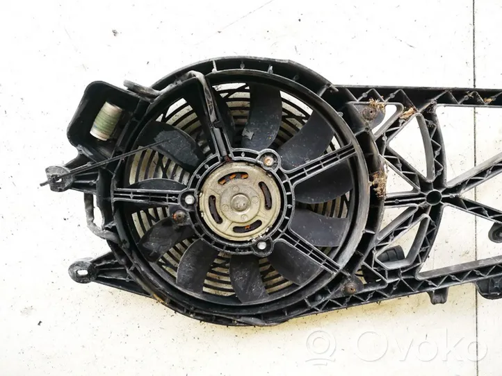 Opel Meriva A Kale ventilateur de radiateur refroidissement moteur 52406446