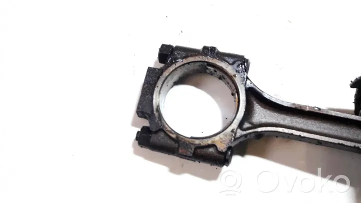 Chrysler Voyager Piston with connecting rod 