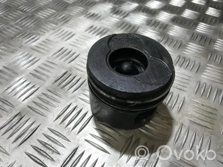 Peugeot 307 Piston 