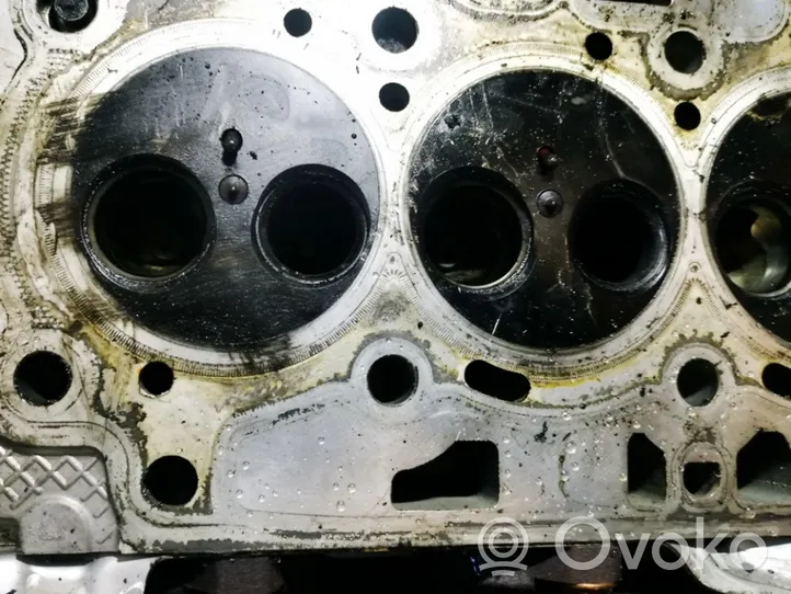 Peugeot 308 Engine head 9684504780