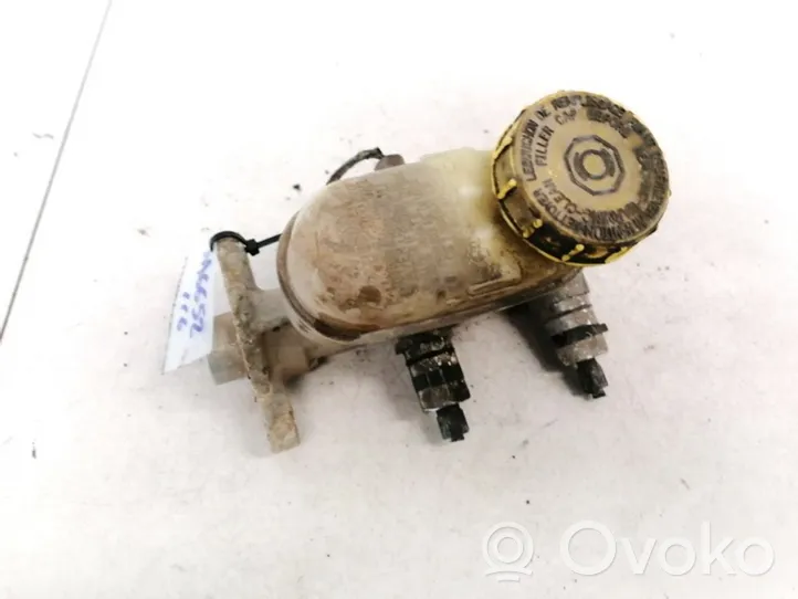 Chrysler Neon I Master brake cylinder 