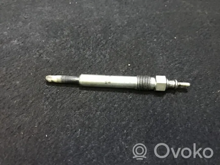 Mercedes-Benz C W202 Glow plug 0100226235