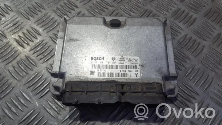 Opel Frontera B Calculateur moteur ECU 0281001794