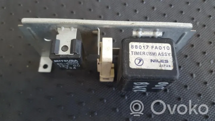 Subaru Outback Autres relais 88017FA010