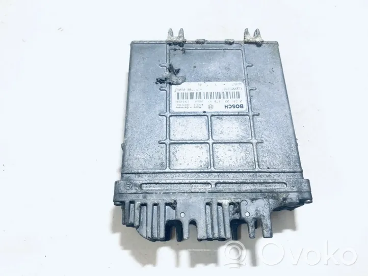 Renault Clio II Engine control unit/module 8200059887