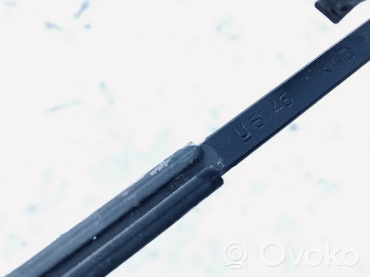 Daihatsu Terios Ramię wycieraczki szyby przedniej / czołowej 5745