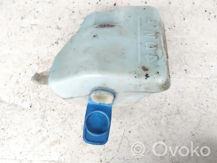 Volkswagen PASSAT B4 Réservoir de liquide lave-glace 357955453B