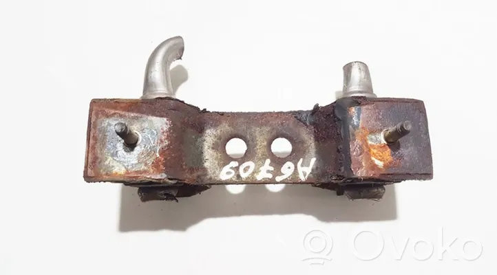 Citroen C4 I Staffa/supporto di montaggio della marmitta 6p237