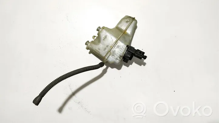 Volkswagen Touran I Brake fluid reservoir 1k2611301c