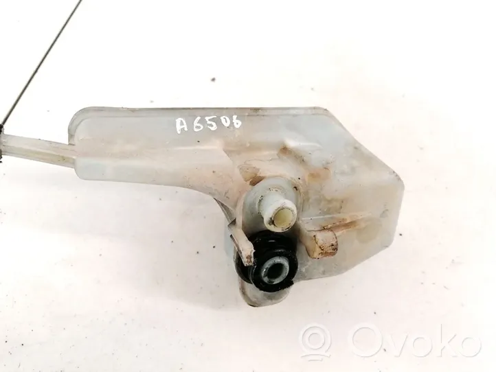 Volkswagen PASSAT B4 Réservoir de liquide de frein 03350882762