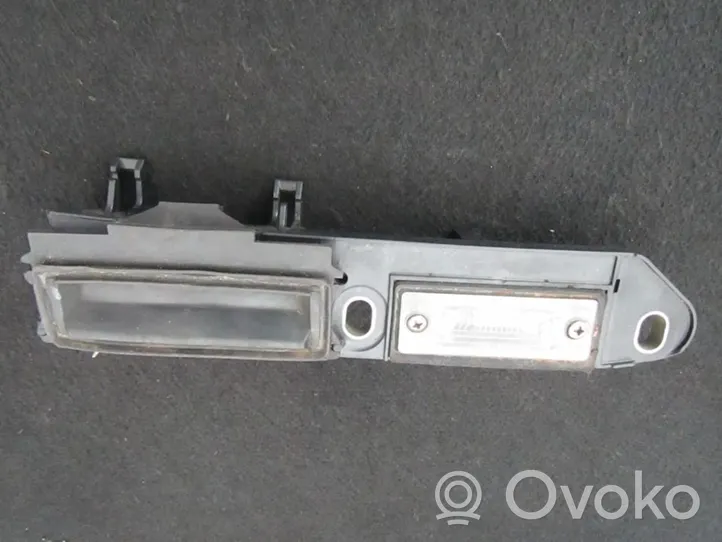 Volkswagen PASSAT B5 Tailgate/trunk/boot exterior handle 