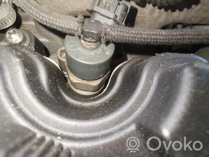 Alfa Romeo 166 Inyector de combustible 0445110119