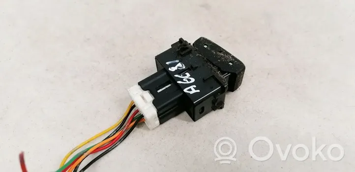 Nissan Micra Seat heating switch 