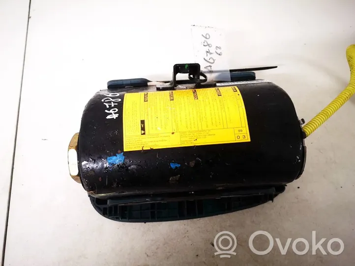 Toyota Yaris Airbag del pasajero 7397052010h0