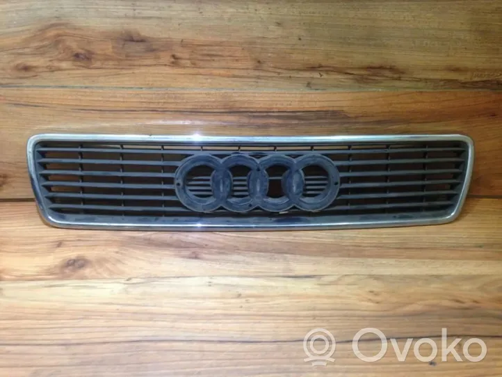 Audi A4 S4 B5 8D Grotelės priekinės 8d0853651g