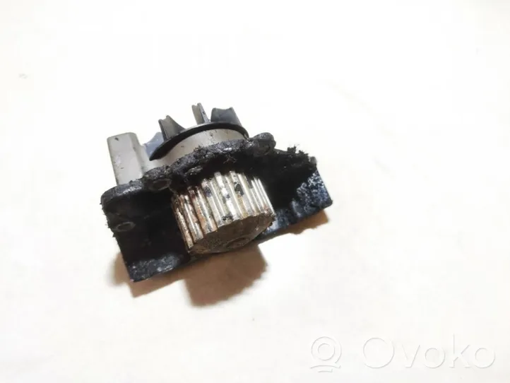 Citroen Xantia Pompe de circulation d'eau 9627688010