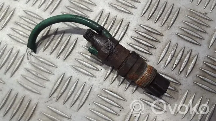 Volkswagen Golf III Injecteur de carburant 068130202a