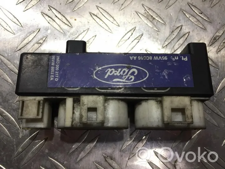 Ford Galaxy Relé del ventilador del refrigerador 95vw8c616aa