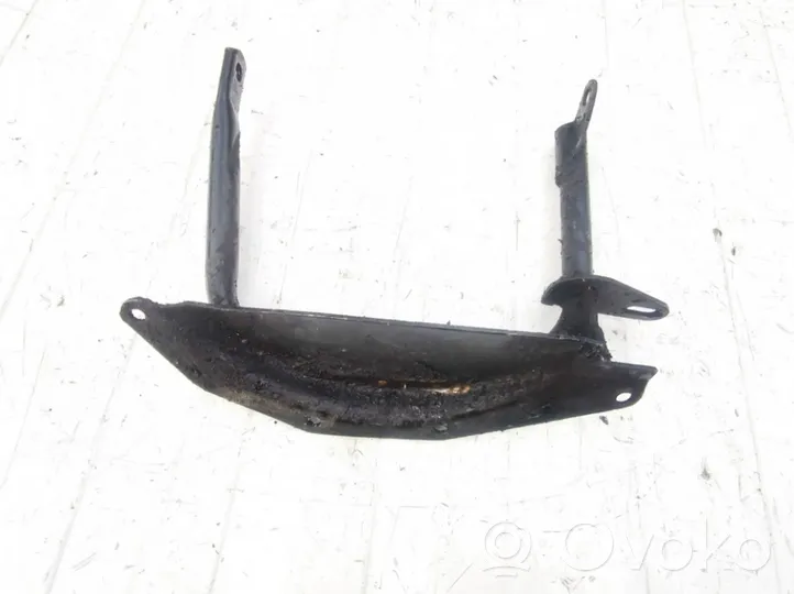 Renault Megane I Engine mounting bracket 