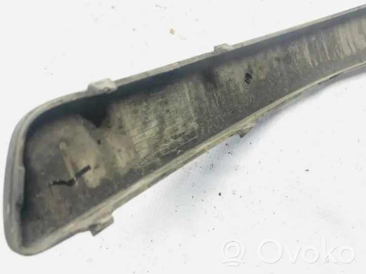 Skoda Octavia Mk2 (1Z) Modanatura separatore del paraurti anteriore 1z0807718