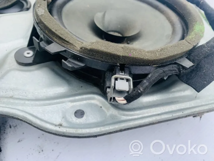 Volvo C30 Głośnik drzwi przednich 30657444