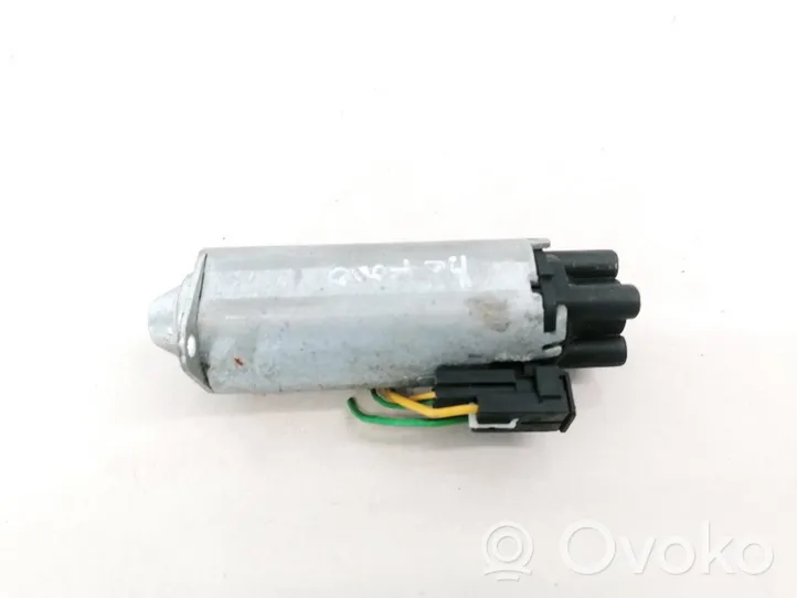 Volvo V70 Seat adjustment motor 900186101