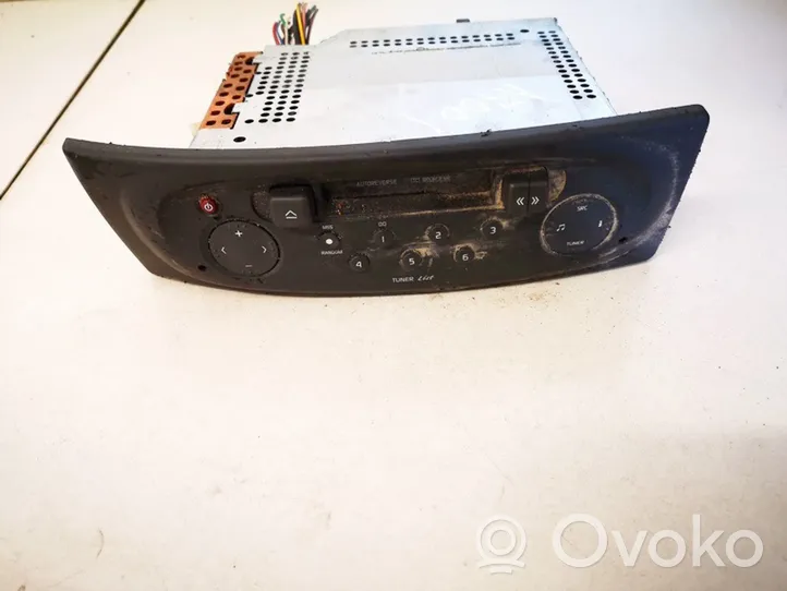 Renault Scenic I Radio/CD/DVD/GPS-pääyksikkö 8200152345a