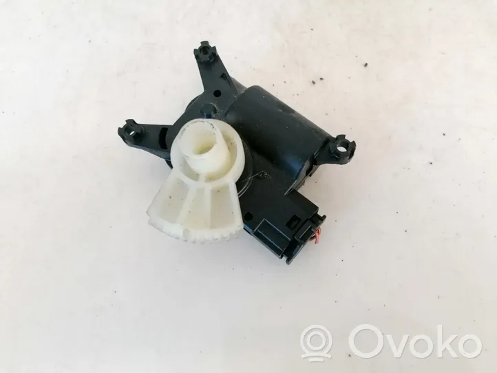 Opel Corsa D Stellmotor Heizung Klima a21000700