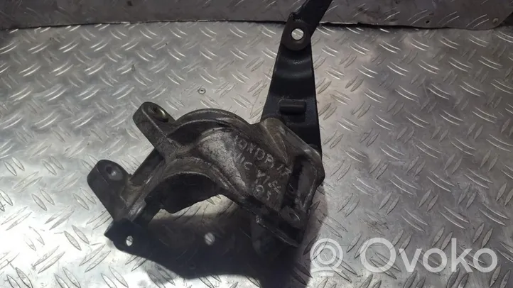 Honda Civic Engine mounting bracket 