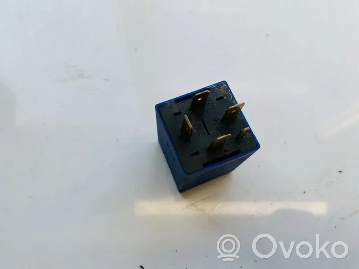 Opel Zafira A Other relay 90240092