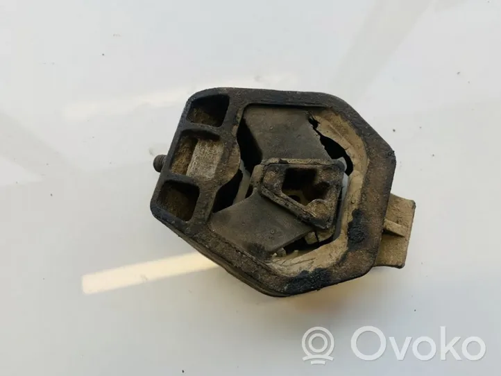 Audi A6 S6 C4 4A Engine mount bracket 4a0399151d