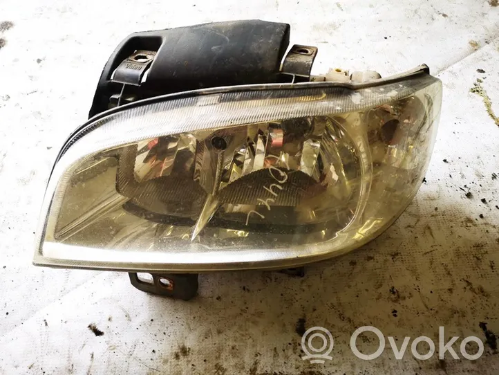 Seat Cordoba (6K) Lampa przednia 