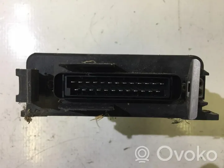 Volkswagen Golf II Sterownik / Moduł ECU 321906263b