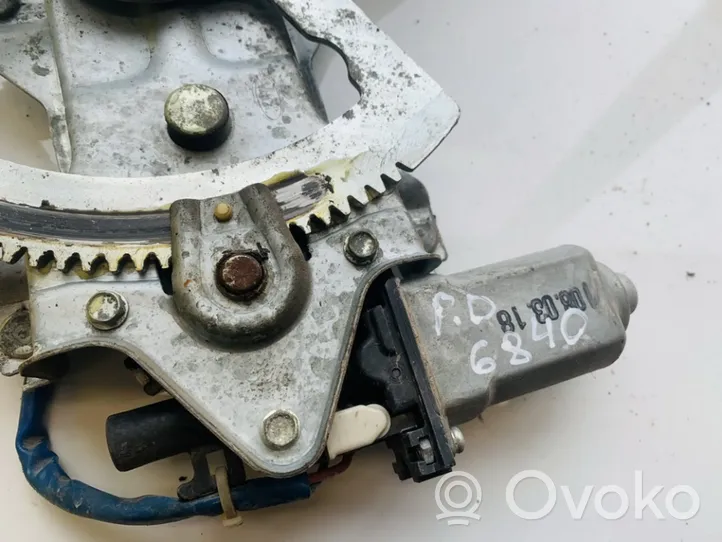 KIA Sorento Moteur de lève-vitre de porte avant 824603e000