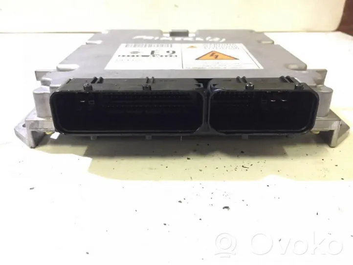 Nissan Primera Calculateur moteur ECU 5800315