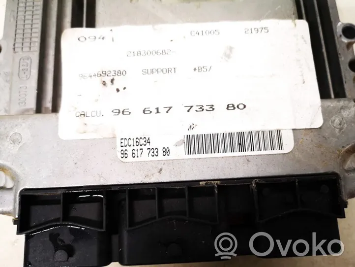 Citroen C4 I Calculateur moteur ECU 9661773380