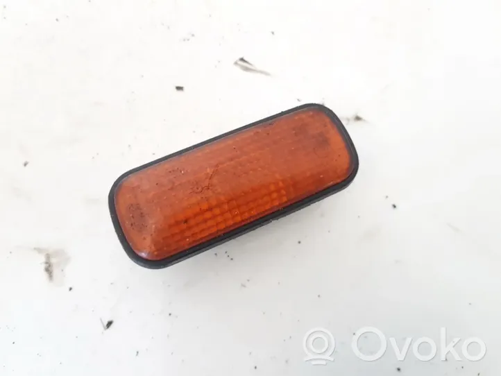 Renault Twingo I Front fender indicator light E10152632