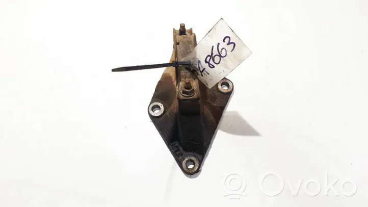 Ford Mondeo Mk III Engine mounting bracket 1s7w3k305ab