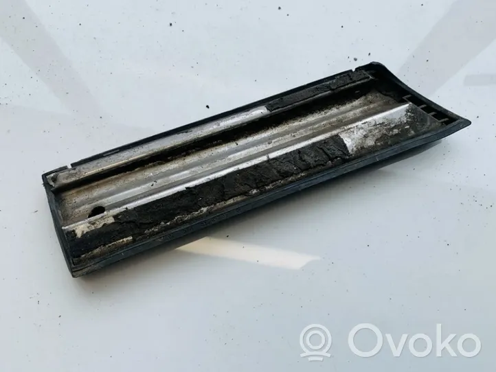 Opel Omega A Moulure, baguette/bande protectrice d'aile 