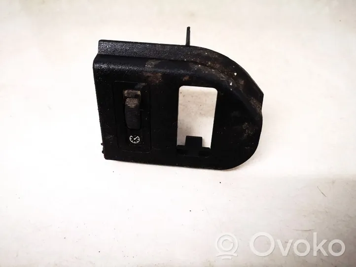 BMW 3 E30 Bouton commande réglage hauteur de phares E366131