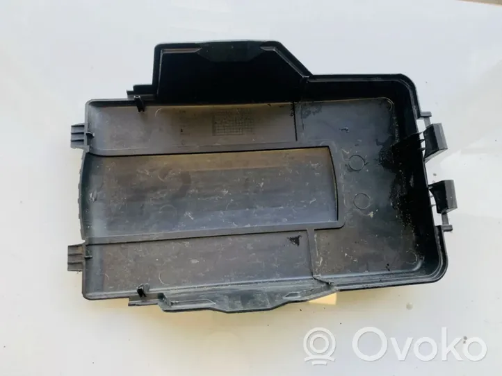 Volkswagen Jetta V Battery box tray cover/lid 1k0915443a