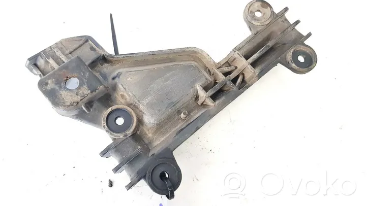 Audi A6 S6 C4 4A Etupuskurin kannake 4A0807483A